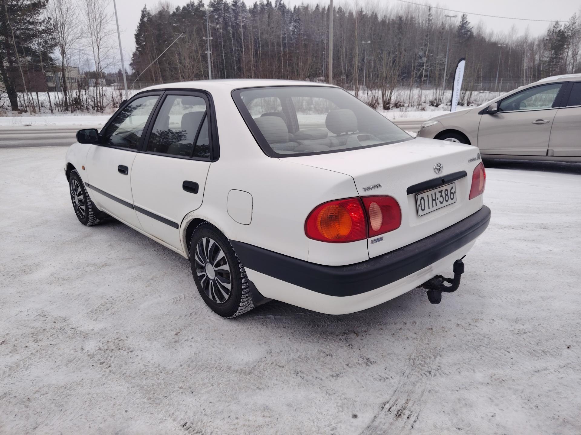 Toyota Corolla 1,3 4d Sedan *KATSASTUS VOIMASSA 9/2026*