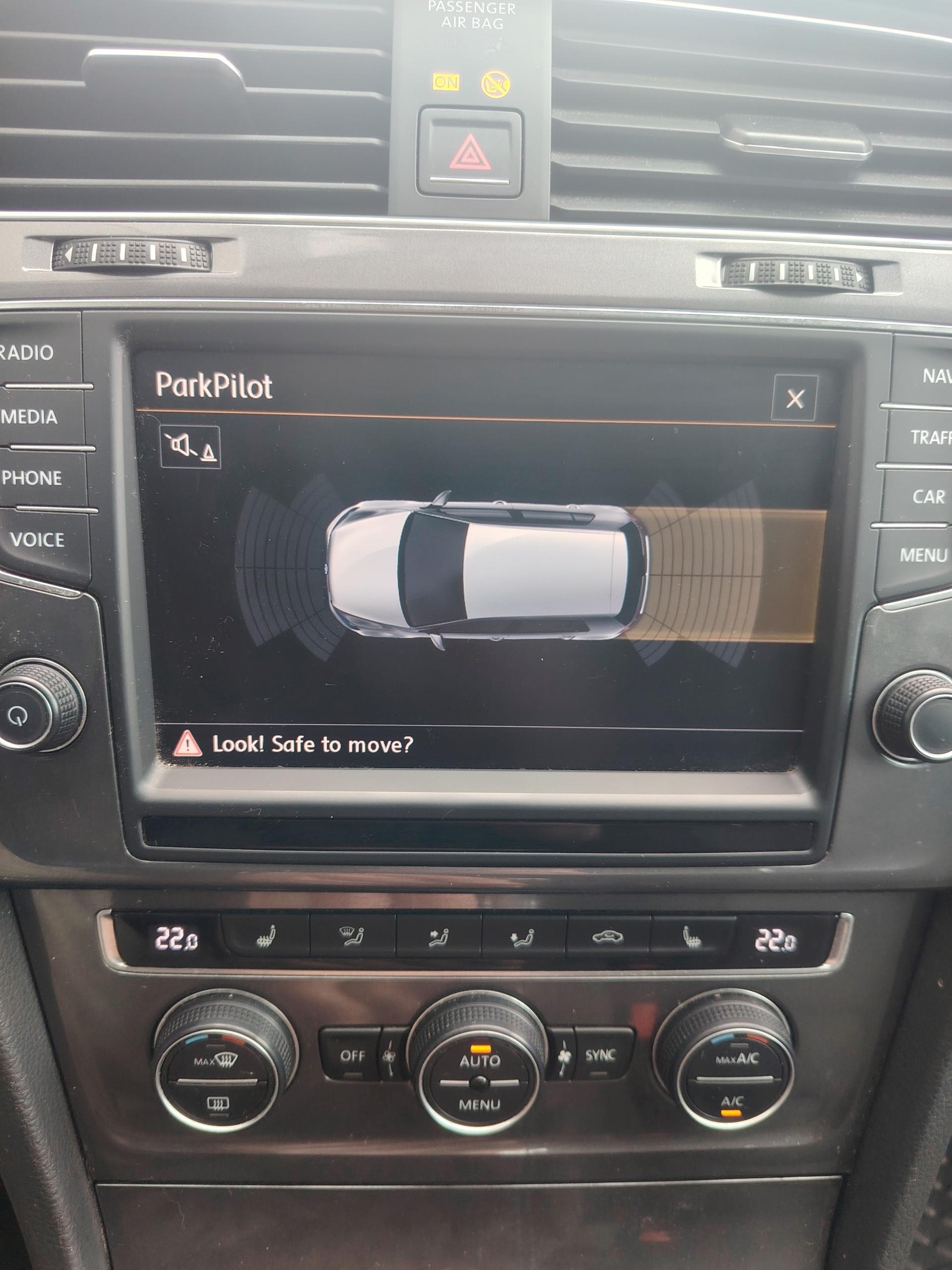 Volkswagen Golf e 85 kW VARATTU