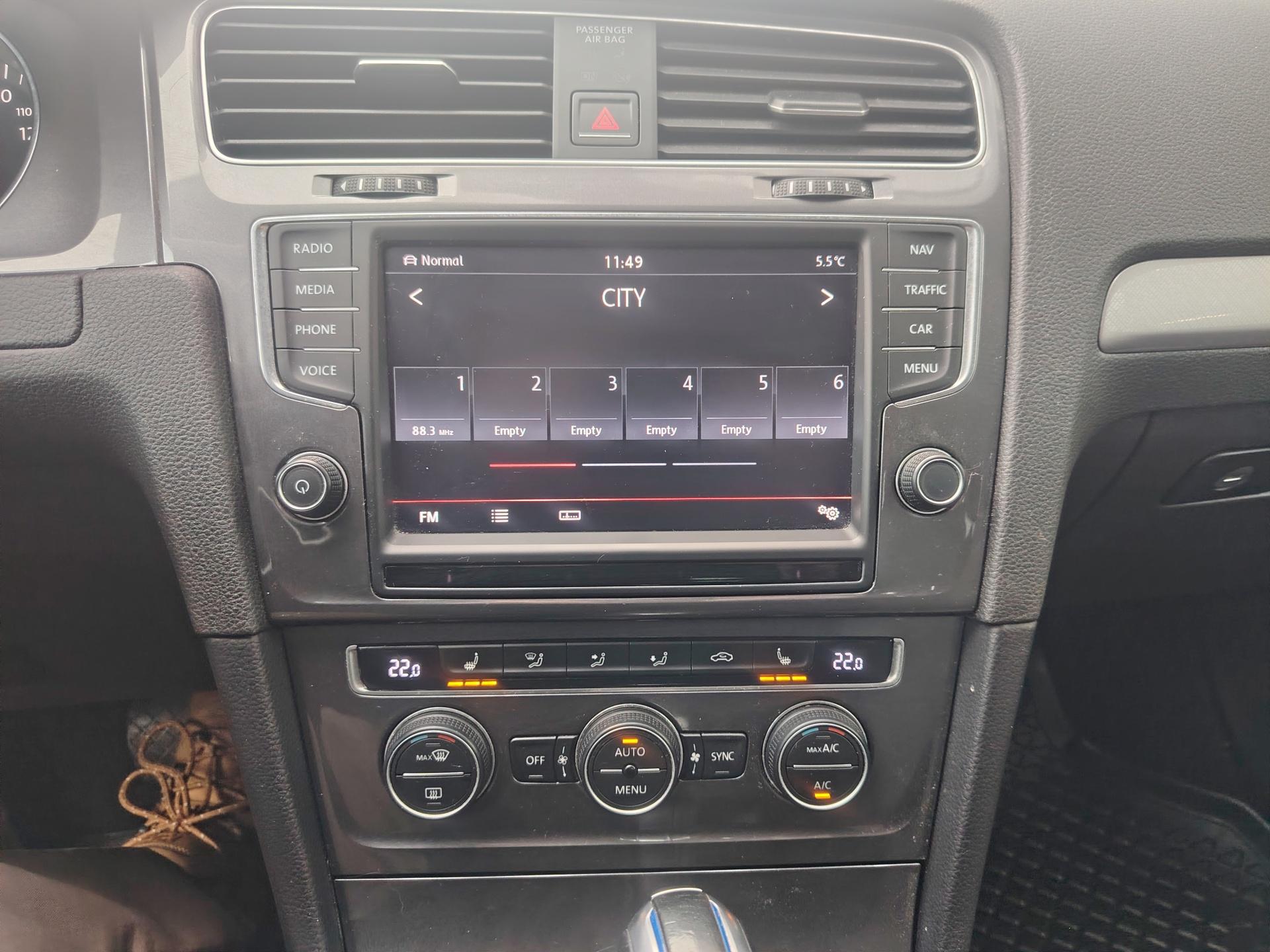 Volkswagen Golf e 85 kW VARATTU