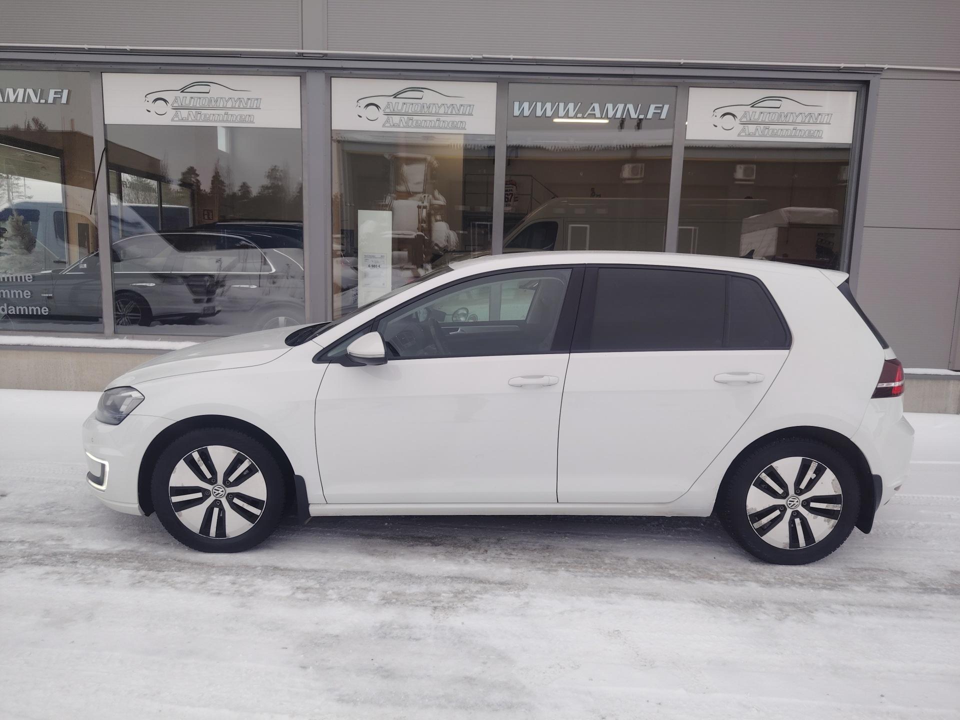 Volkswagen Golf e 85 kW VARATTU