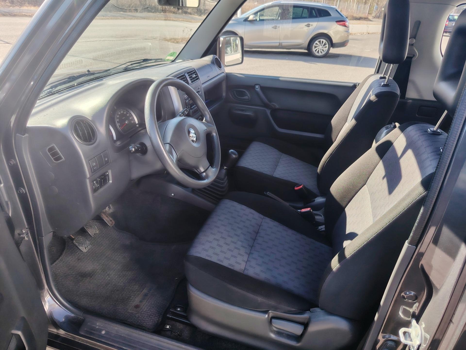 Suzuki Jimny 1.3 62kw 4x4 *ILMASTOINTI/WEBASTO*