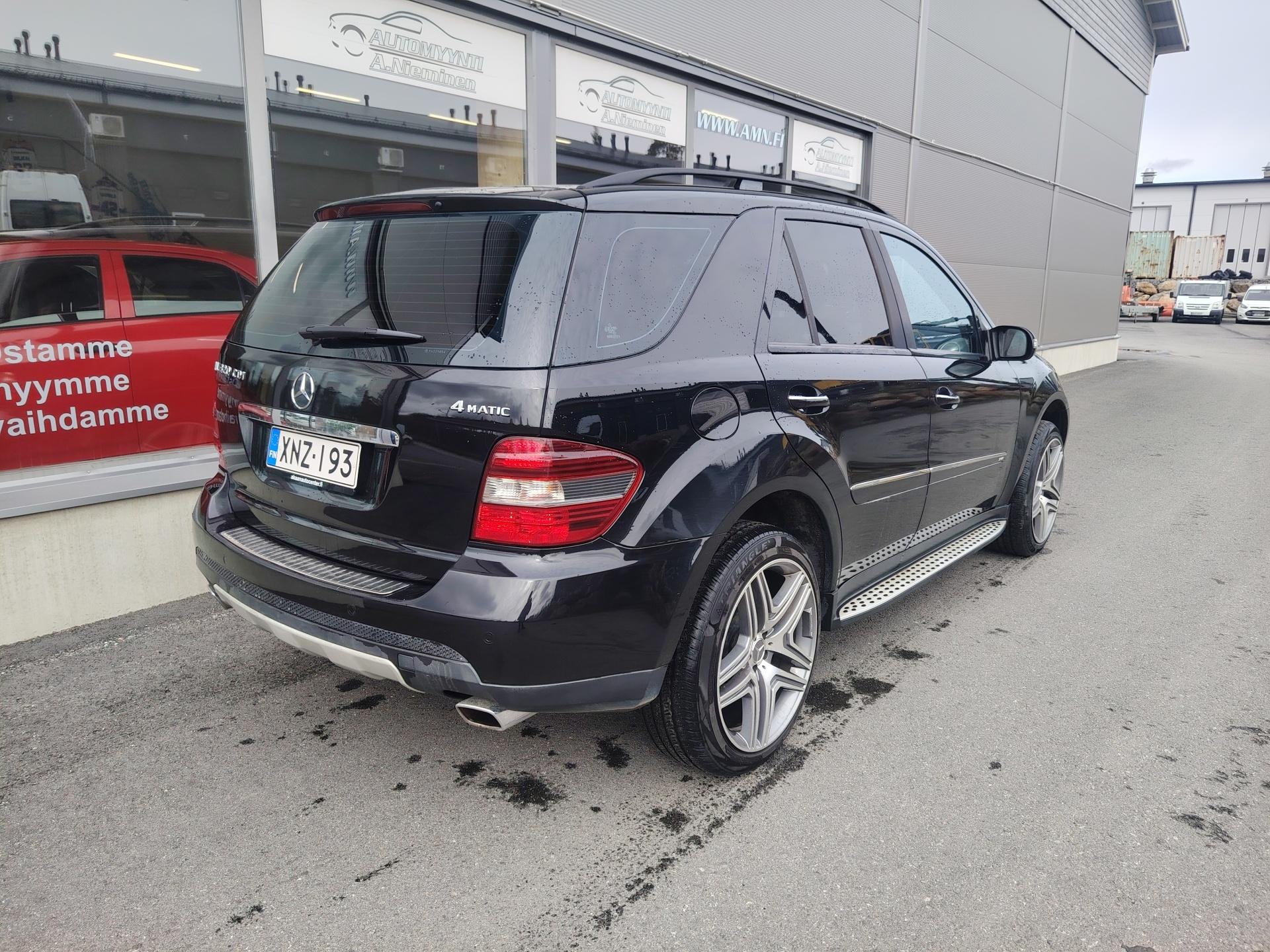 Mercedes-Benz ML 320CDI Sport *WEBASTO/KOUKKU/XENON/21
