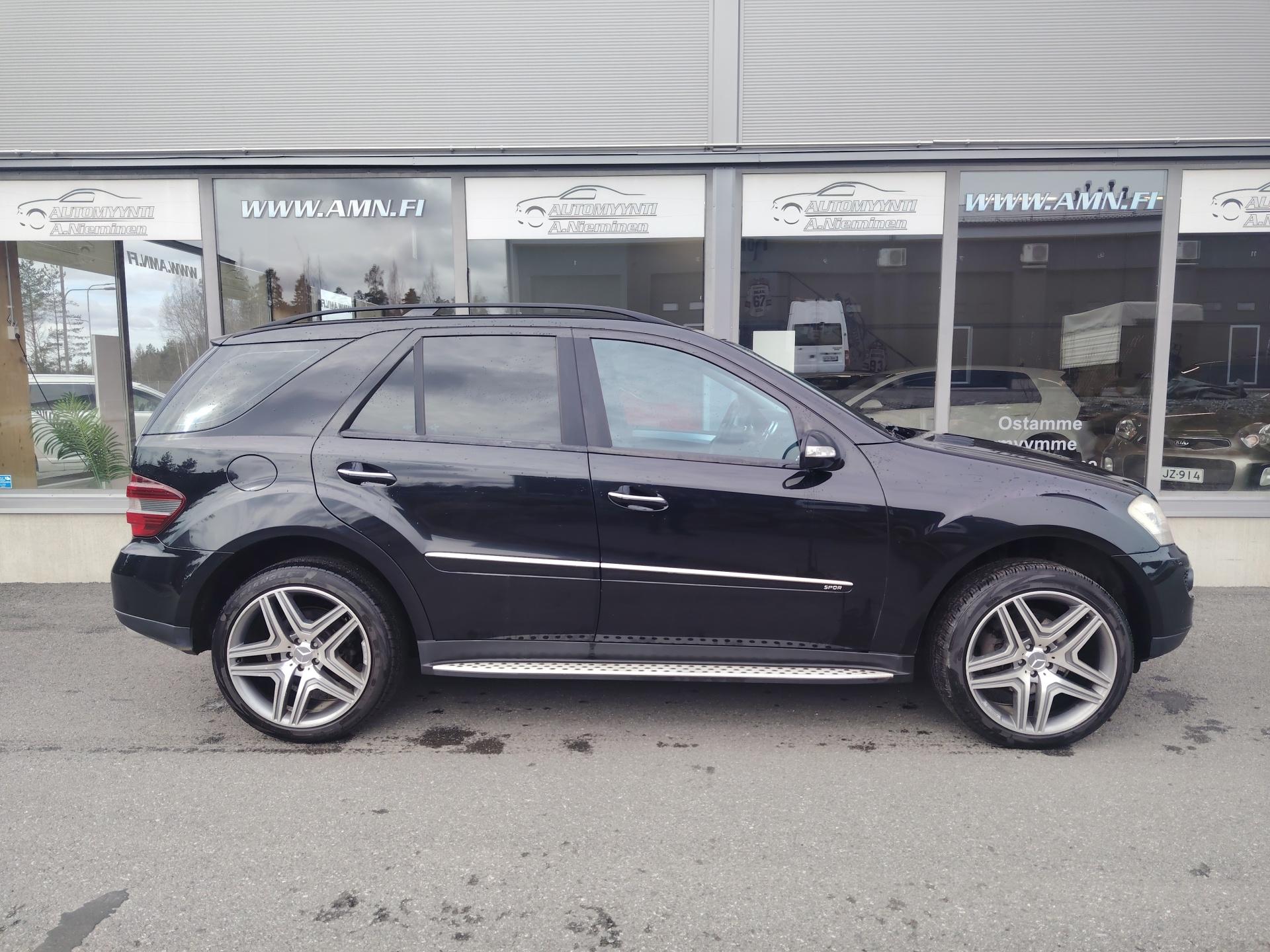 Mercedes-Benz ML 320CDI Sport *WEBASTO/KOUKKU/XENON/21