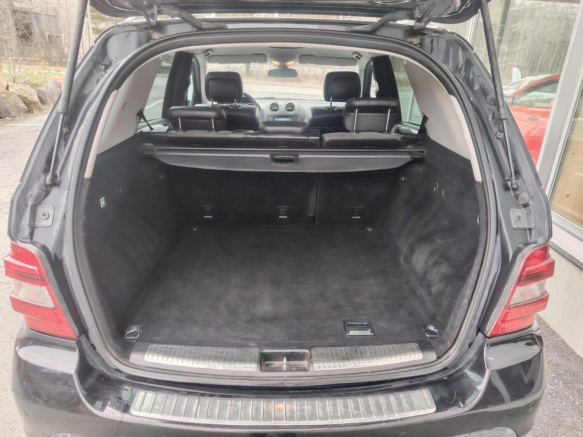 Mercedes-Benz ML 320CDI Sport *WEBASTO/KOUKKU/XENON/21