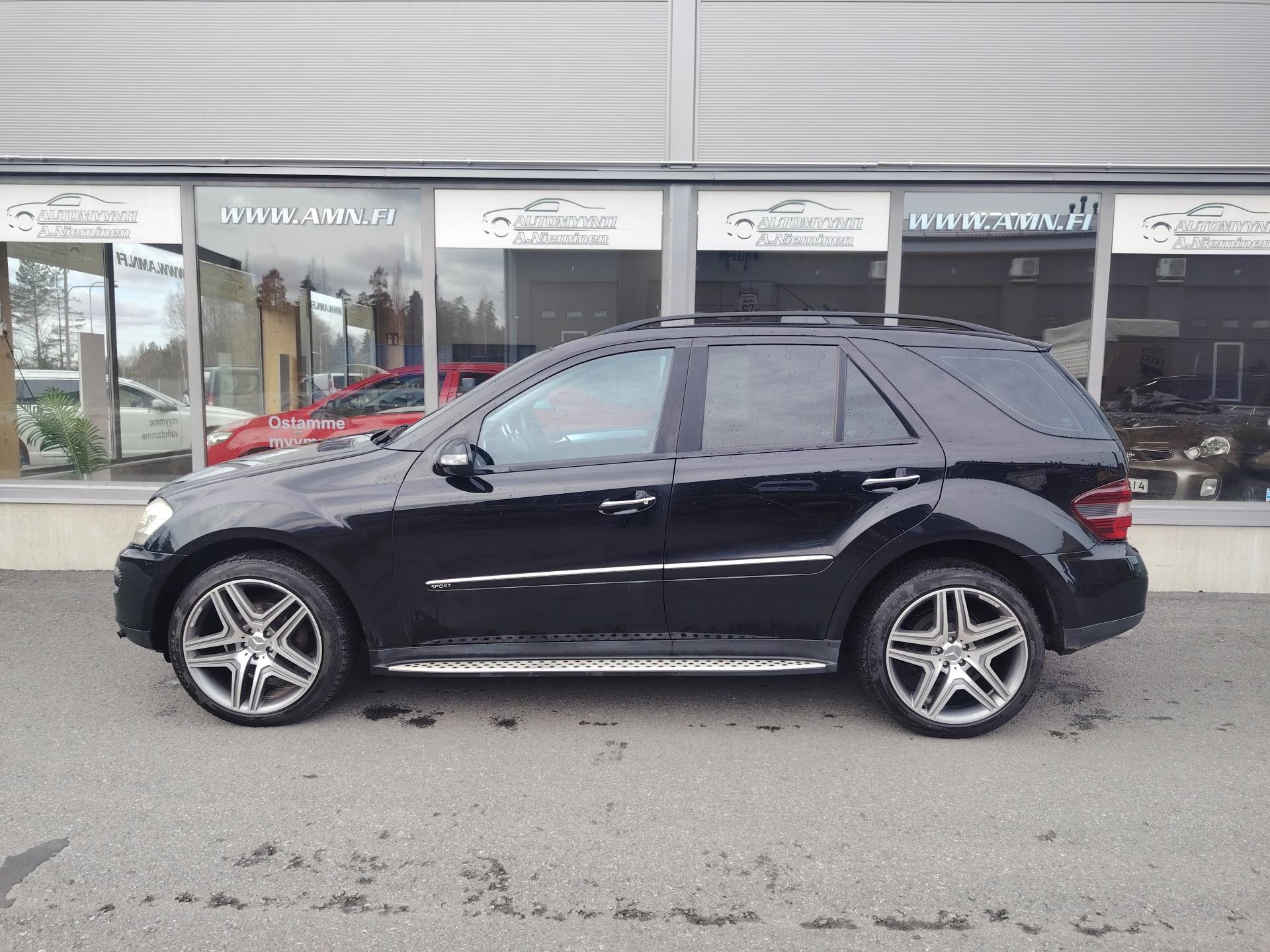 Mercedes-Benz ML 320CDI Sport *WEBASTO/KOUKKU/XENON/21