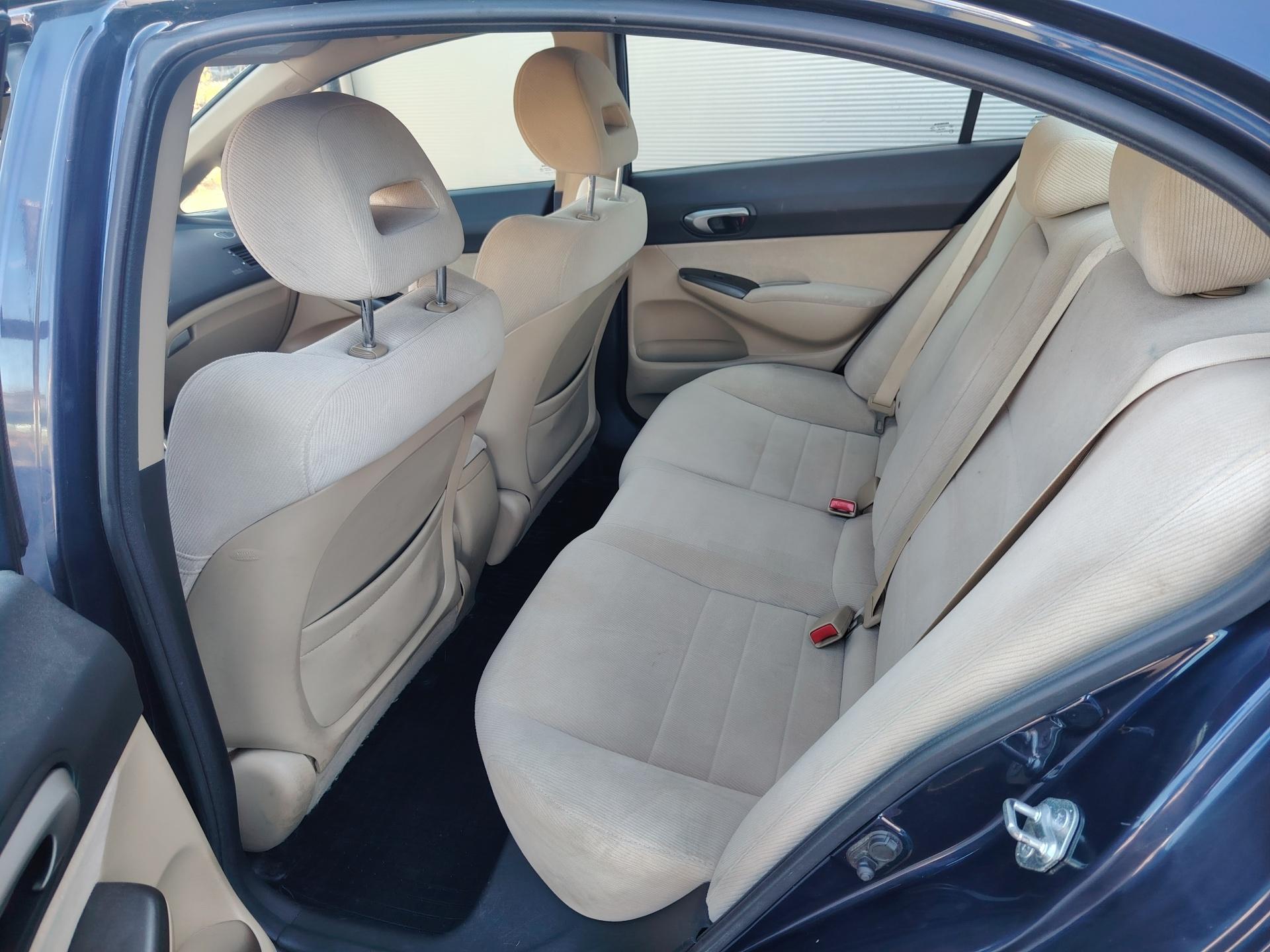 Honda Civic 1.8 Aut *JUURI KATSASTETTU JA HUOLLETTU/CRUISE*