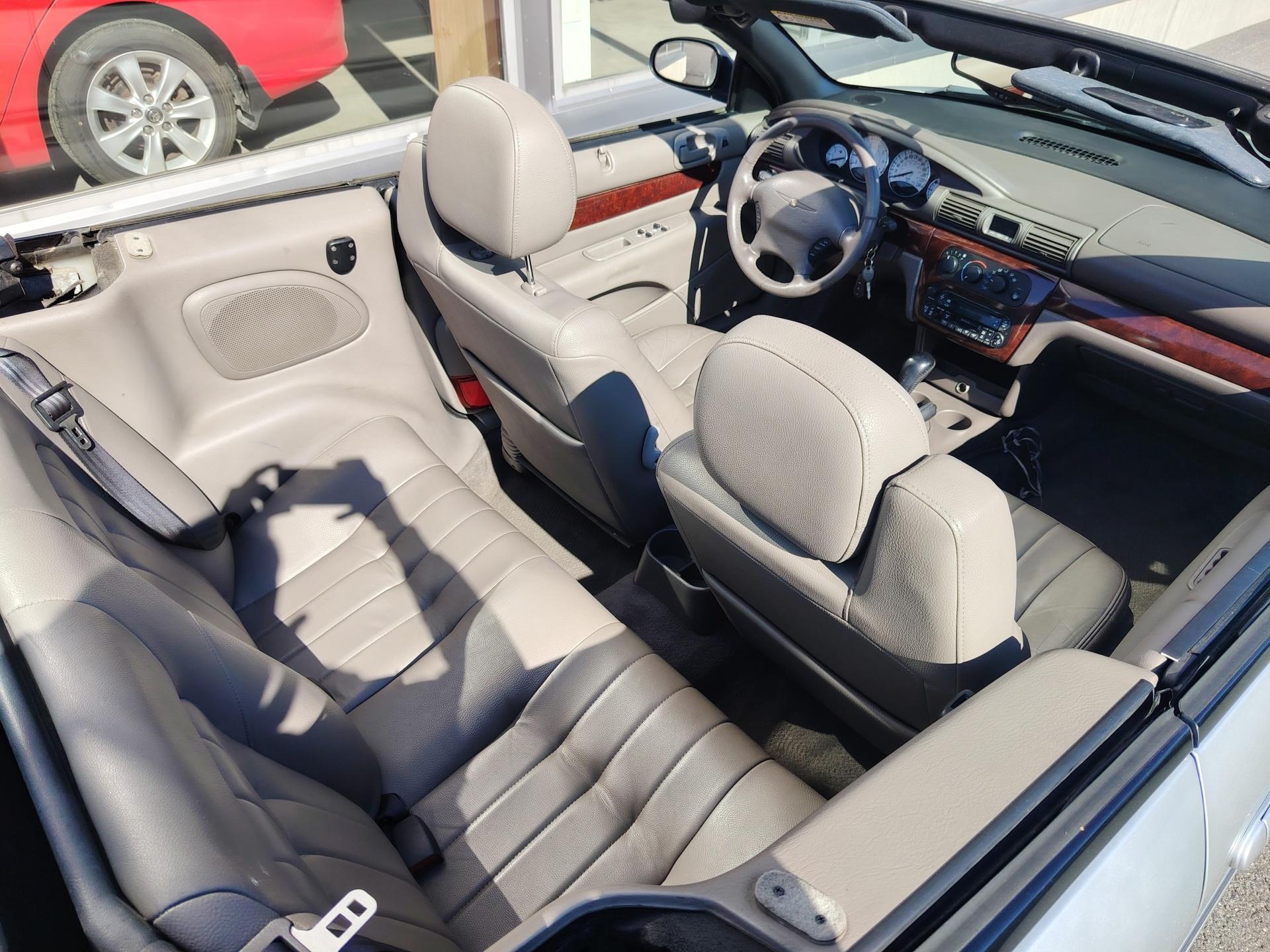 Chrysler Sebring 2.7 V6 A4 Cabrio 2d AutoStick Limited *OSAMAKSULLA ALK 69€/kk*