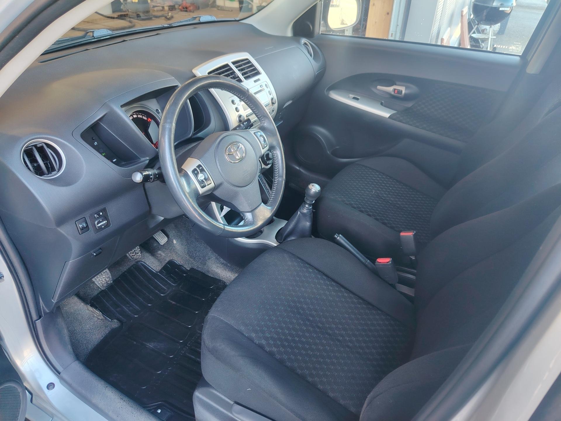 Toyota Urban Cruiser 1,33 Dual VVT-i Linea Sol Plus *JUURI KATSASTETTU*