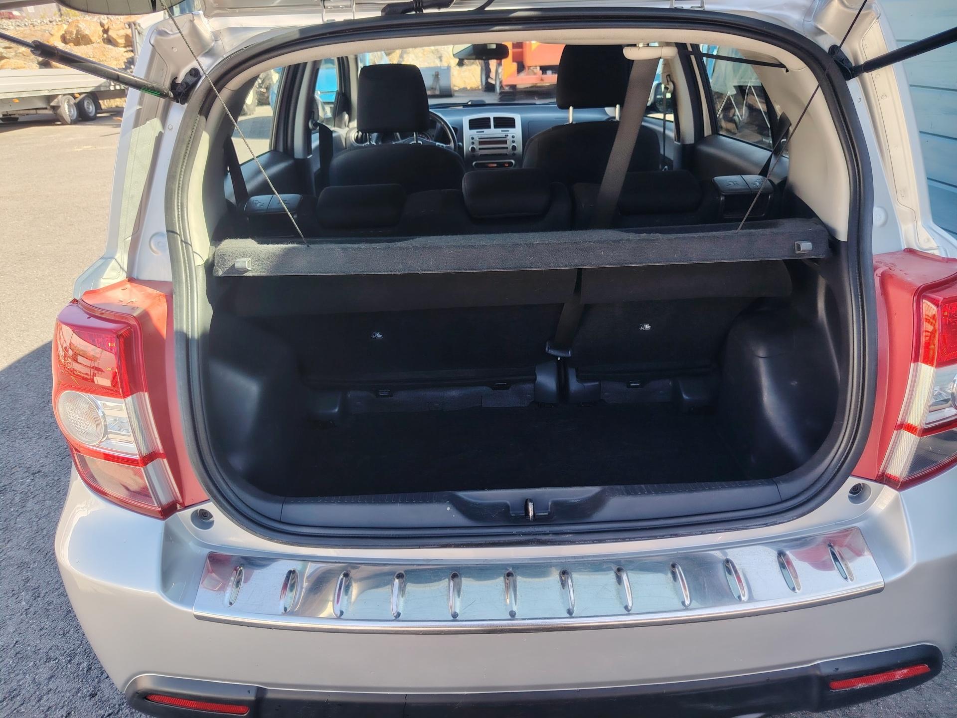 Toyota Urban Cruiser 1,33 Dual VVT-i Linea Sol Plus *JUURI KATSASTETTU*