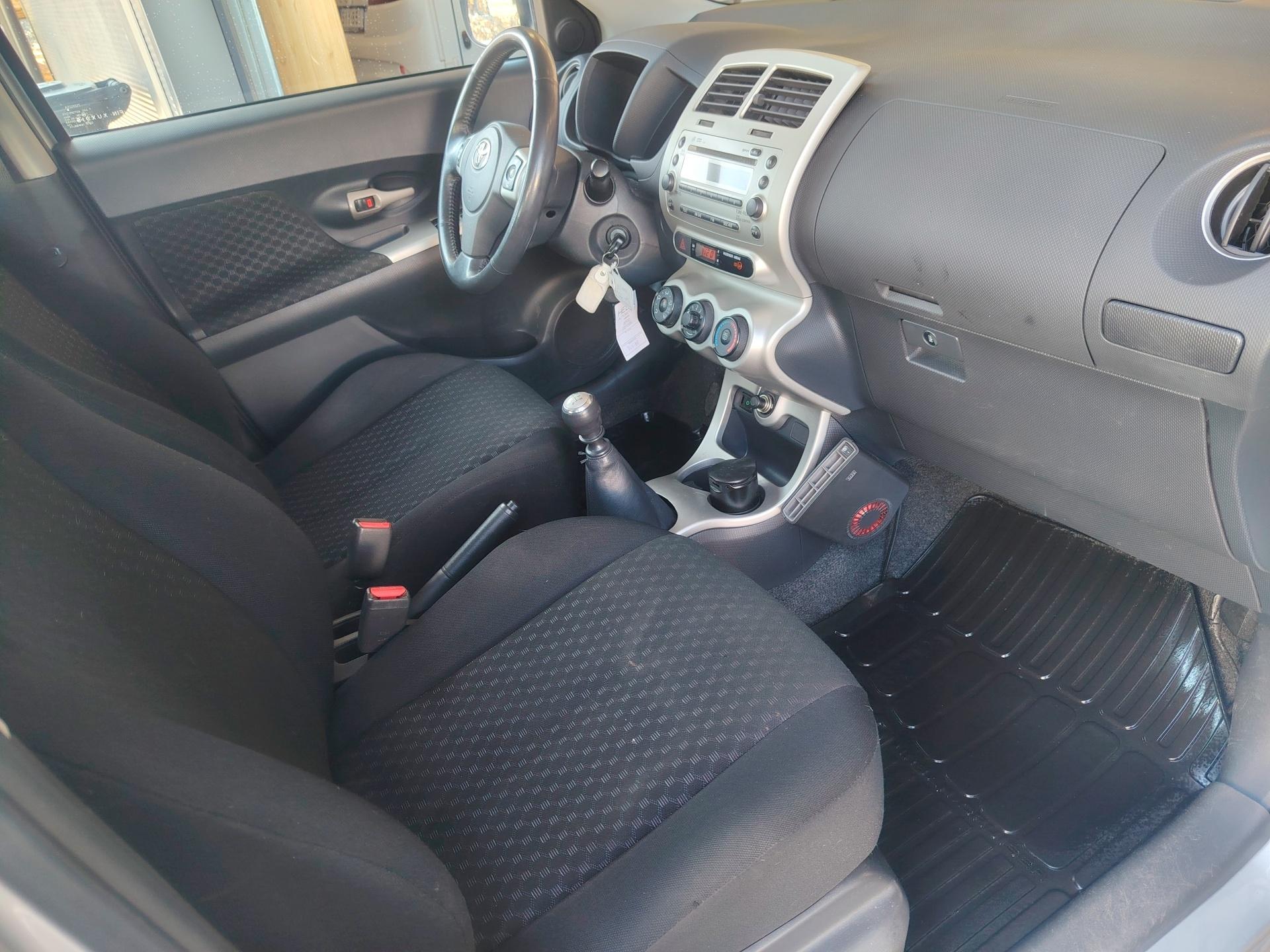 Toyota Urban Cruiser 1,33 Dual VVT-i Linea Sol Plus *JUURI KATSASTETTU*