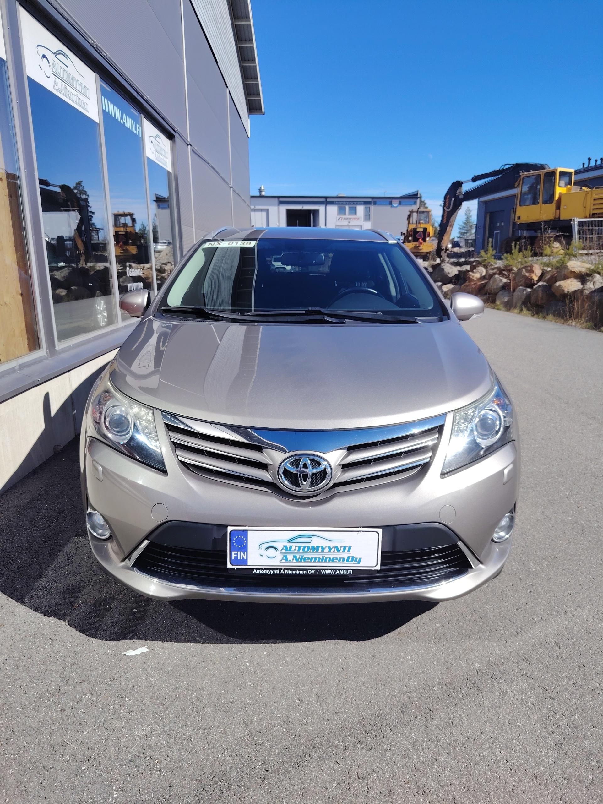 Toyota Avensis 1,8 Valvematic Active Wagon Multidrive S *JUURI KATSASTETTU JA HUOLLETTU/VETOKOUKKU/*
