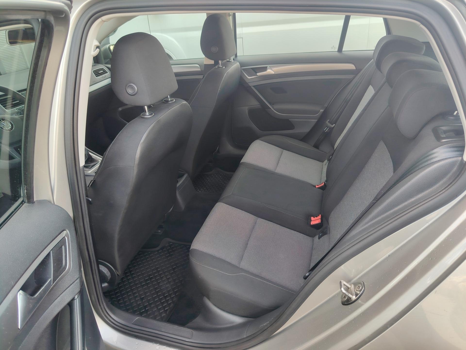 Volkswagen Golf 1.2 TSI Trendline 5d *JUURI KATSASTETTU JA HUOLLETTU*