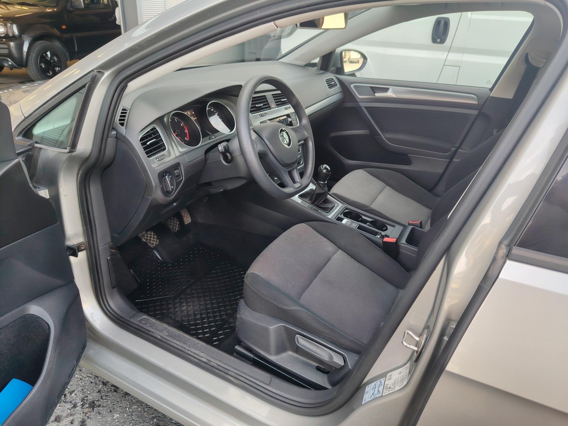 Volkswagen Golf 1.2 TSI Trendline 5d *JUURI KATSASTETTU JA HUOLLETTU*