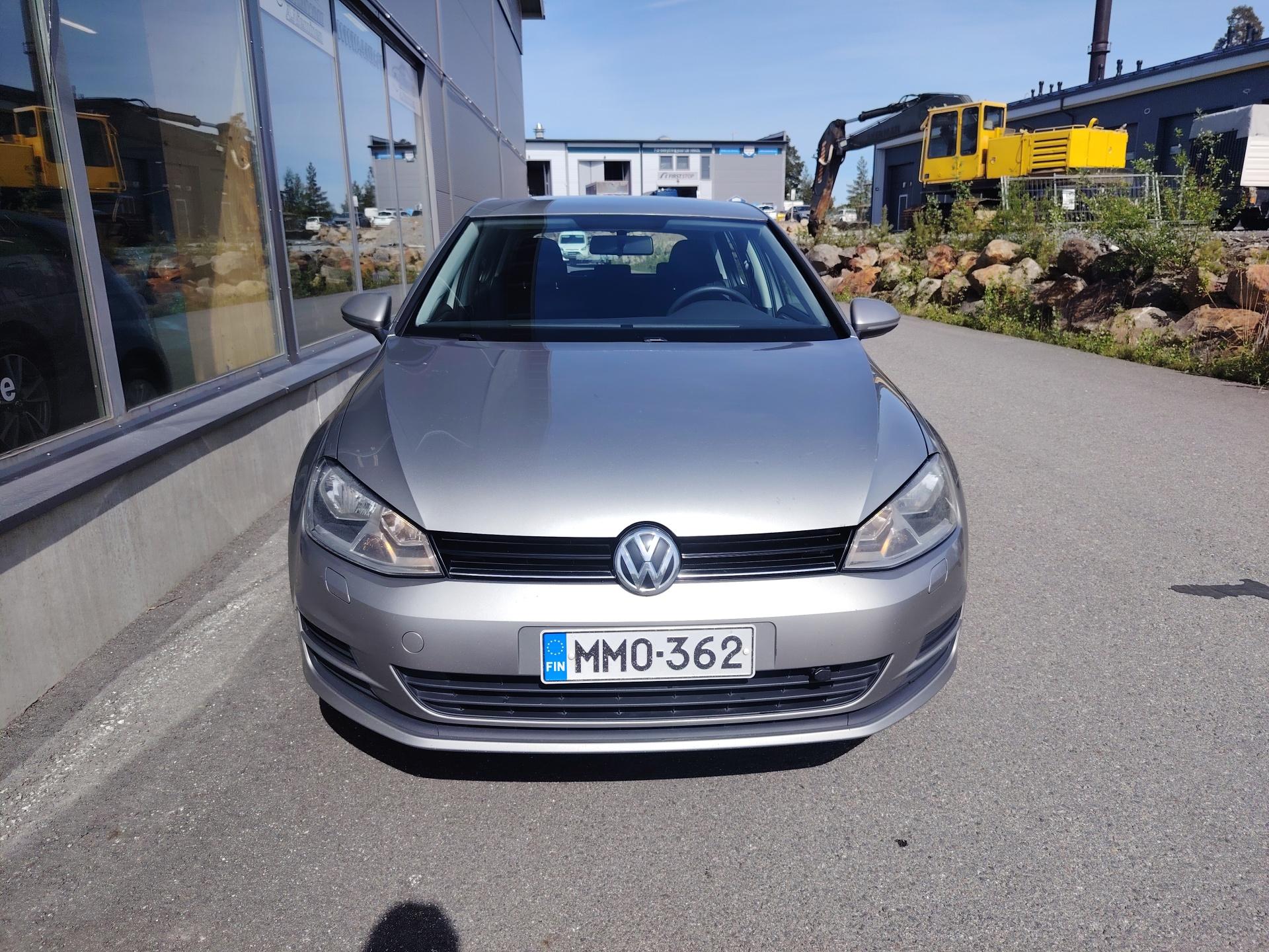 Volkswagen Golf 1.2 TSI Trendline 5d *JUURI KATSASTETTU JA HUOLLETTU*