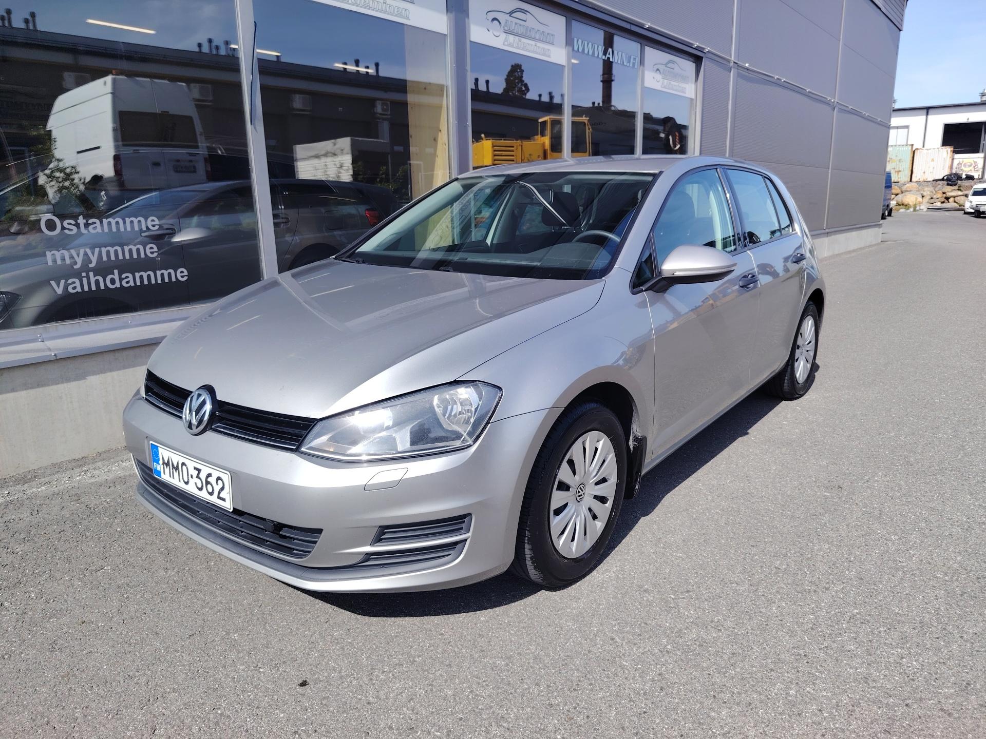 Volkswagen Golf 1.2 TSI Trendline 5d *JUURI KATSASTETTU JA HUOLLETTU*
