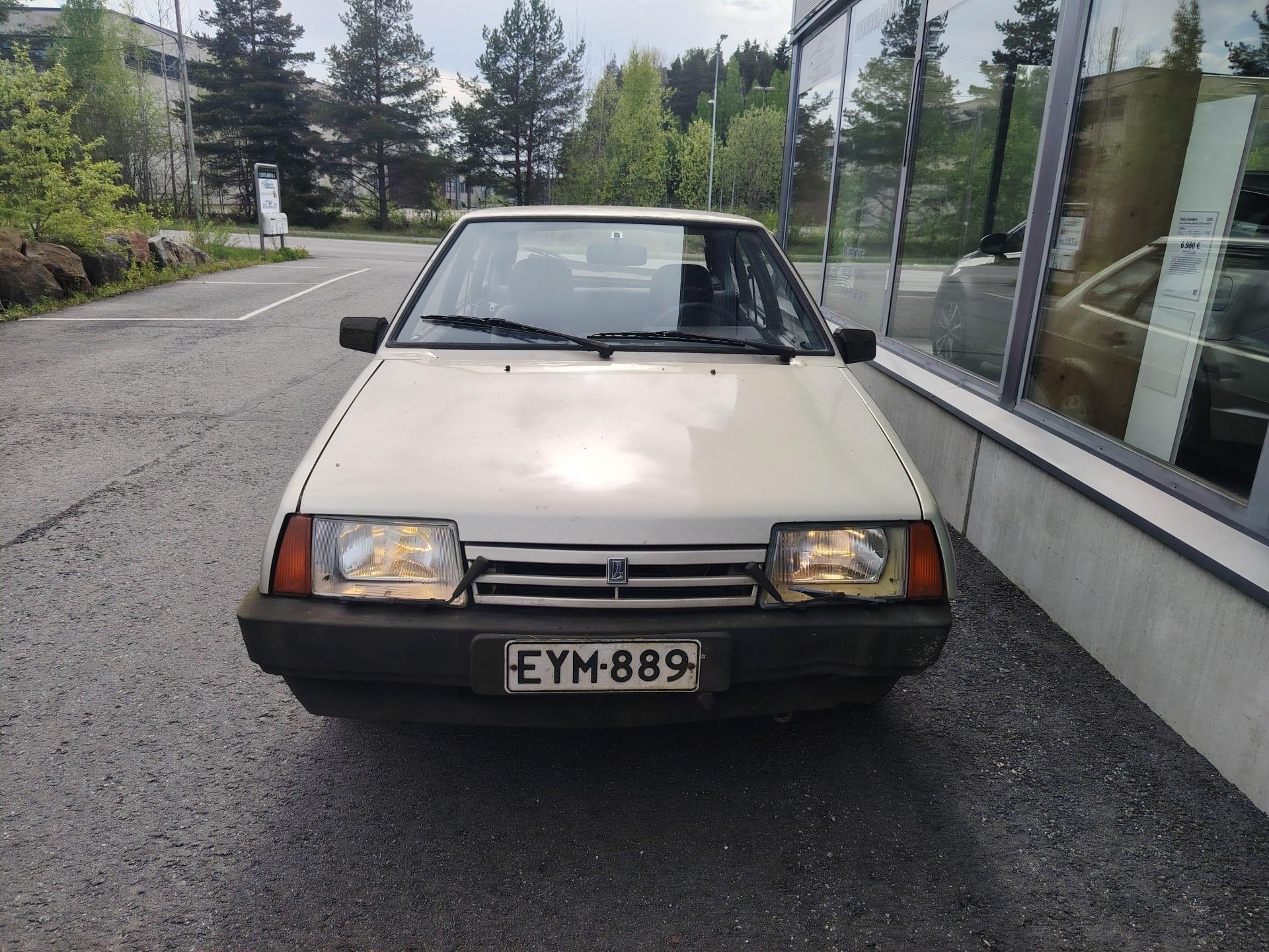 Lada Samara 