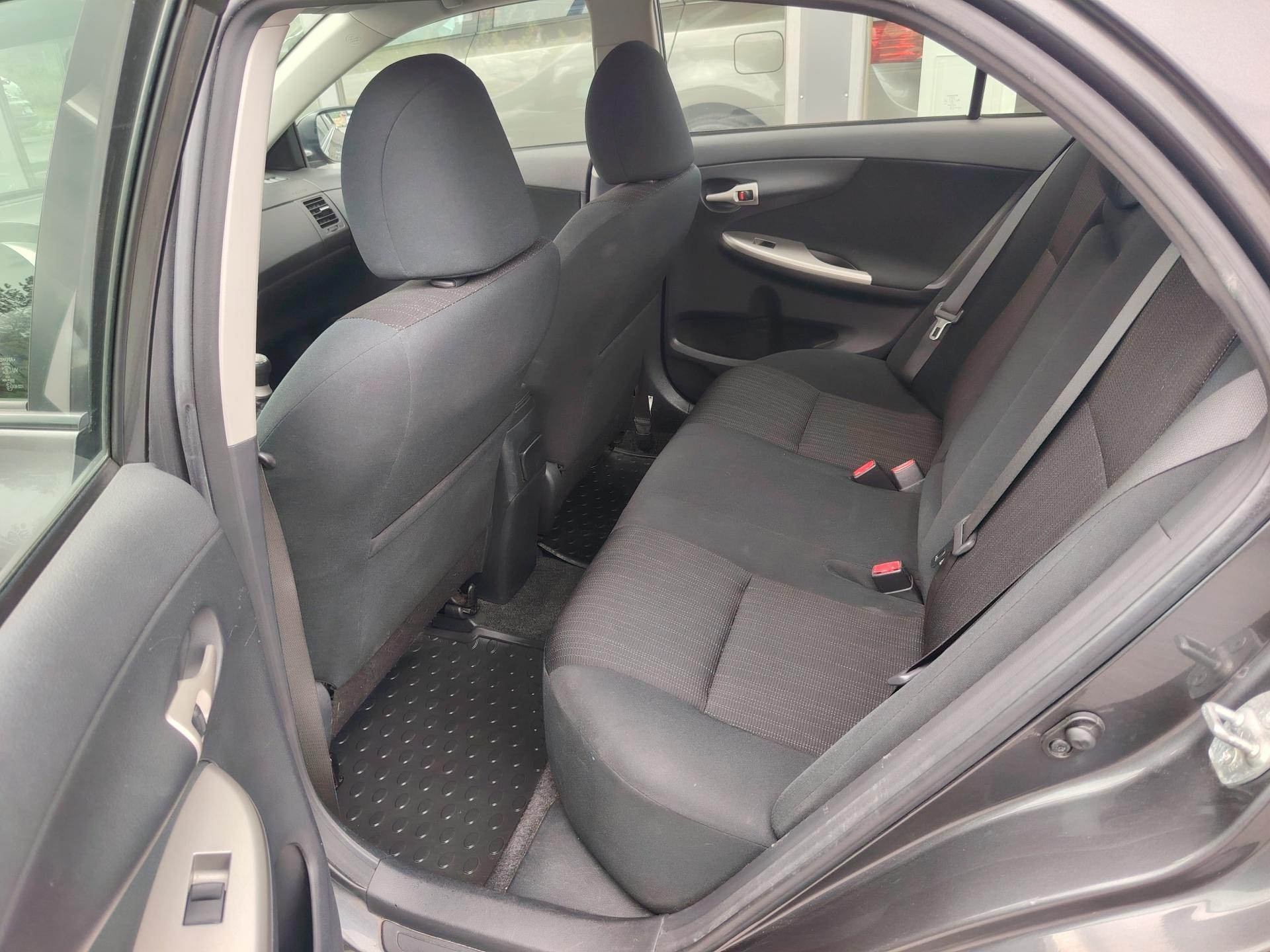 Toyota Corolla 1,6 Dual VVT-i Linea Sol 4ov *HYVIN PIDETTY AUTO*